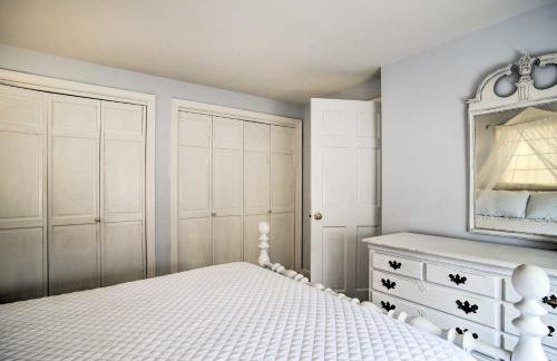 2 Decks and Beach Access Oceanfront Getaway! - Foto 18