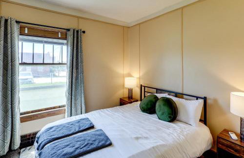 1 Mi to UNL Group Getaway with Game Area - Foto 14