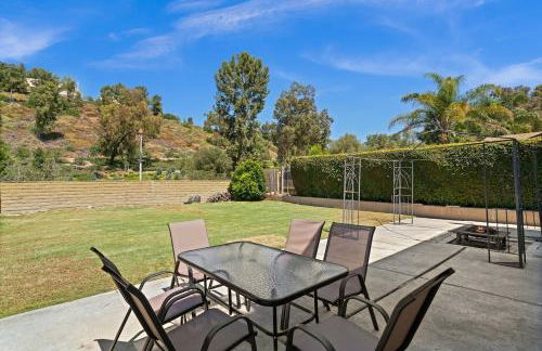 Fun Family Retreat Games, Massage Chair & Yard - Foto 10