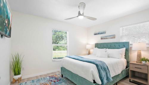 3BR Family Getaway Steps to Sand & Sun - Foto 4