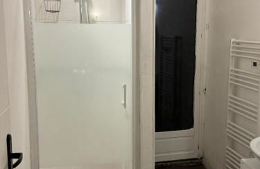 Appartement terrasse WIFI Chaines cablées 4 pers fac de droit Lille Moulins - Foto 6