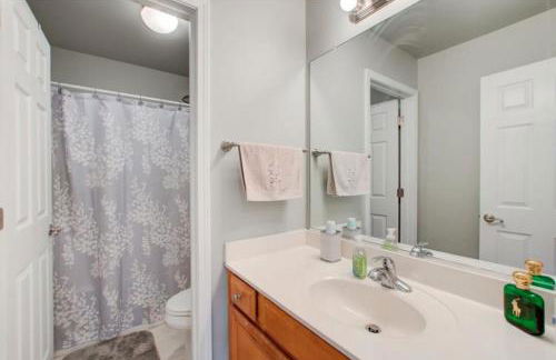 1 Spacious 4BR Getaway near Atlanta - Foto 12