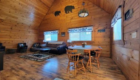 The Grizzly Den Cabin Warrens WI - Foto 2