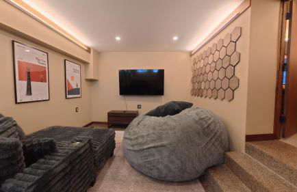 5BR Home Near Boston 4,000 Sq Ft & In-Law Suite - Foto 19