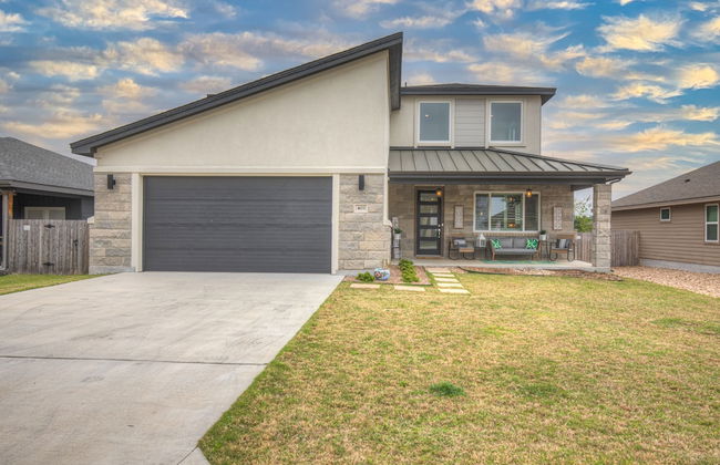 Soaring 2-level Point Venture Home on Lake Travis - Foto 42