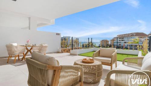 ViVi Homes - Bay Residence - pool - gym - big terrace - Foto 2