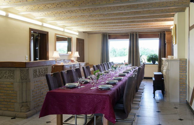 Group Stay With Pool, Chevron - Photo 38