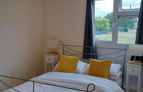 SALE 3 bed House CALNE SLEEPS 6 pet-friendly - Foto 18