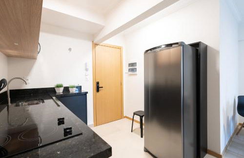 Localização Central! A 450 metros da Vila Germânica Loft com Piscina, Ar-Condicionado, Wi-Fi, Cozinha completa, Garagem Privativa, Espaço Zen, Academia, Sauna, e Mercadinho 24h - Foto 19