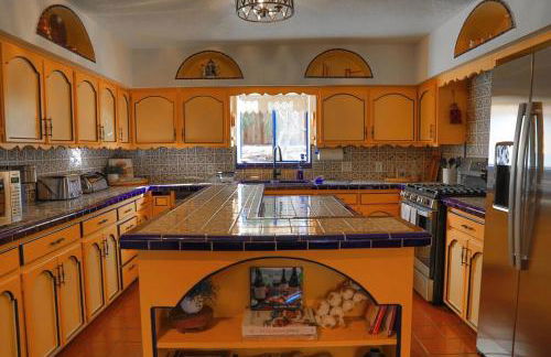 Garcia Hacienda Authentic Mexican Villa & Hot Tub - Foto 6