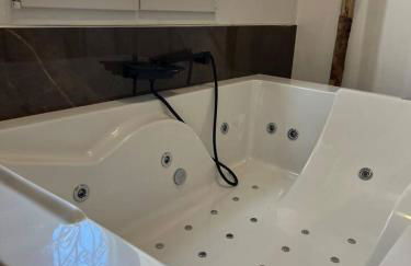 URBAN Premium Jacuzzi estudio céntrico - Photo 18
