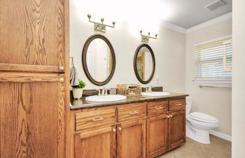 Luxury Retreat with Heated Pool, Firepit, Outdoor Cinema - Foto 5