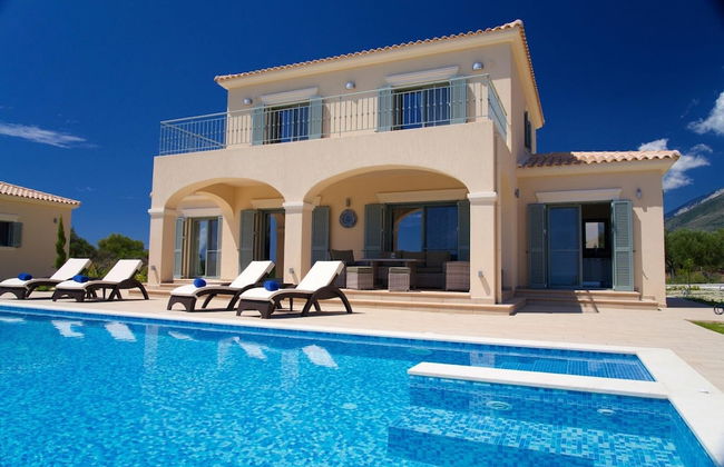 Villa Aglaia in Mavrata - Photo 2