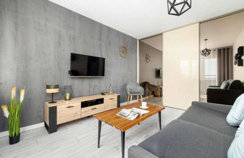 Unique One Bedroom Apartment with Balcony in Rzeszów by Noclegi Renters - Foto 10