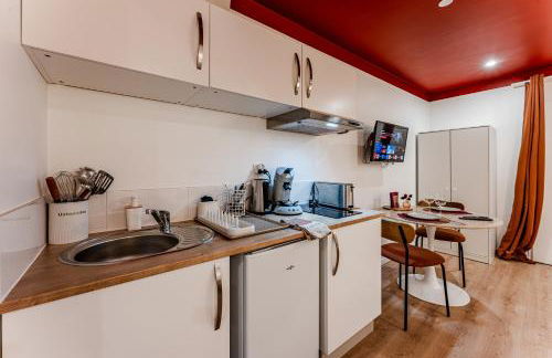 L'Écrin Rouge Escapade Romantique et Balnéo Privé - Foto 18