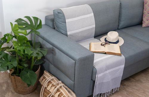 Casa EleMar Villa with Private Yard - Photo 30