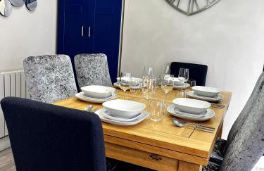 Stylish Cosy Home - M42, Airport, NEC & Train St - Photo 34