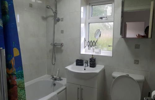 Spacious 3BR - Nr Clifton Train Station 510min walk - Garden Free Parking - Foto 28