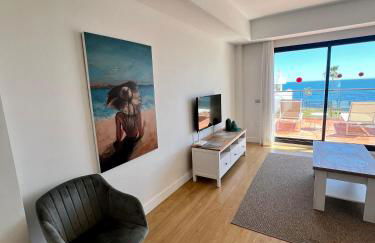 BEACHFRONT Penthouse Luxury - Photo 23