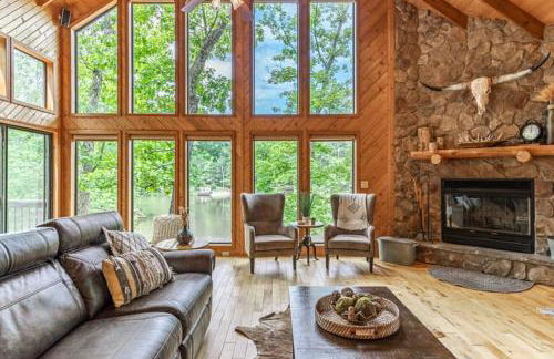 Longhorn Lakeside Chalet - Foto 12