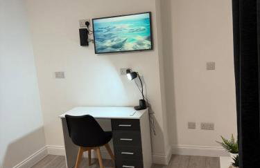 Cosy Six Bedroom House in Bedford Town - Foto 36