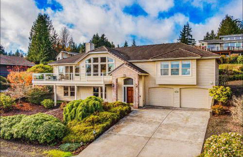 Spacious 3BR3BA with Spectacular Water Views - Foto 36