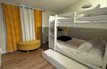 Newly Remodeled Mid-Century Modern Lake Condo - Foto 23