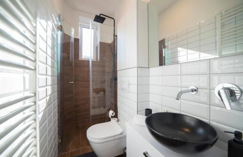 Green Leaf Apartment - Photo 10