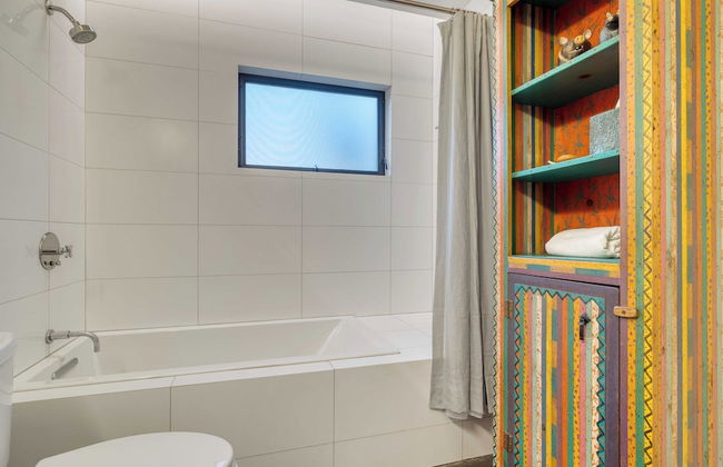 Sundrenched by Avantstay Pool, Mins to Old Town - Foto 31