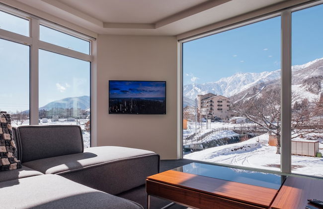 Bluebird Apartments by The Hakuba Collection - Photo 1