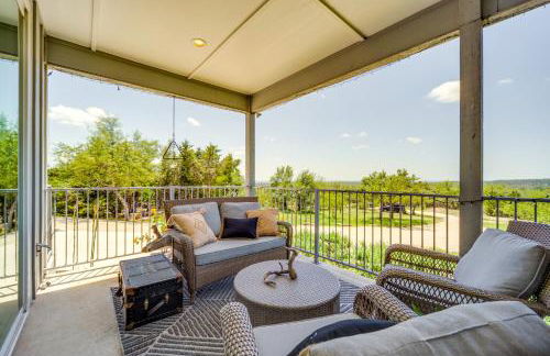 Chic House in Spring Branch with Lush Outdoor Space! - Foto 1