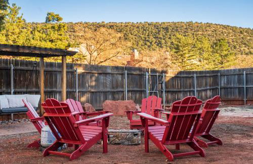 LUX Sedona Retreat - Hot tub & Game room - Foto 42