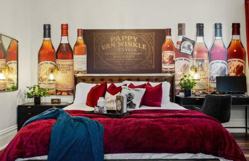 Bourbon-themed home w arcade & hot tub for groups - Foto 30