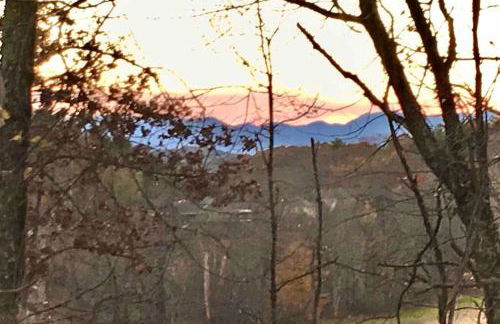 Serenity Views Comfort - Close to City & Parkway! - Foto 30