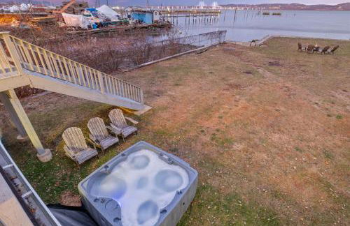 Piermont Waterfront Villa with Hot Tub - Photo 74