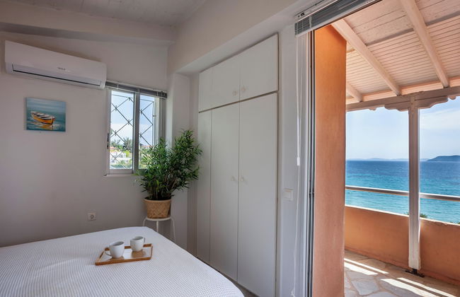 Alterra Vita Captain's Cabin - Photo 2