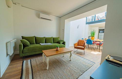 Playroom XXL Loft LOVE Room avec Espace spa Terrasse vue sur les toits Salle de jeux pour adultes Libourne centre 10 min de St Emilion Proche Bordeaux - Foto 22