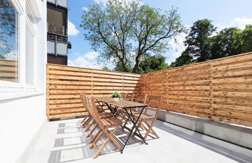 Tolstov Apartments - 3 Room Apartment - Kitchen - Dining Room - Terrace - 25 min to Messe DUS - Foto 17