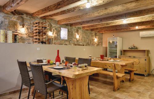 Mimoza Old Town Pula Apartments - Photo 66