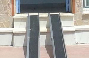 Beachfront House - Photo 26