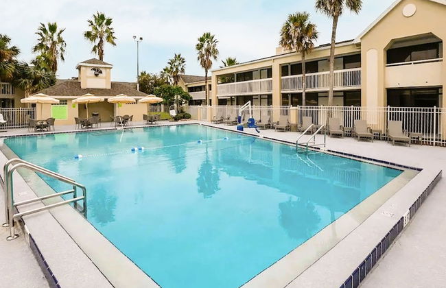 Upstay - Spacious Suite for 4 w Pool Near Disney - Foto 11