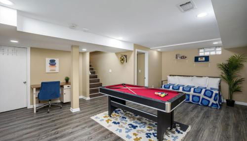 10 Mins To The Big House and Sleeps Up To 10 Guests - Foto 5