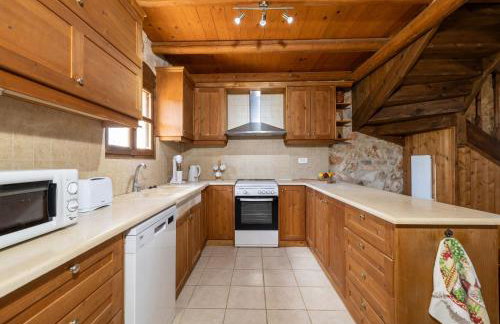 Vardiola Houses, close to Agios Sostis Beach, by ZanteWize - Foto 64