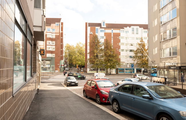 2ndhomes Modern & Cozy 2BR Apt w Balcony - Foto 27