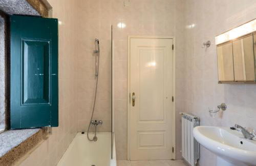 Holiday Home in Arcozelo with Private Pool - Photo 21