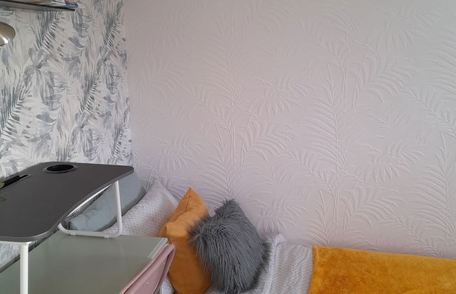 Whole Apartment With Balcony, Breakfast & Parking - Foto 5