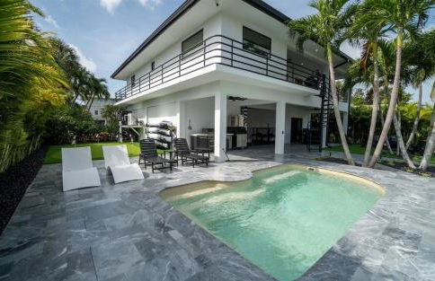 Villa Franchella - Waterfront Luxury Home, Pool, 45 Dock - Foto 46