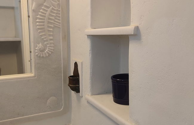 Ornos Beachside 2 Bd Stylish House - Photo 24