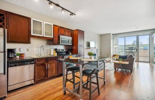 CozySuites Mill District with pool, gym # 09 - Foto 7