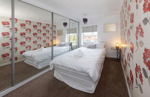 Wivelsfield Retreat- Modern & Spacious Home - Foto 14